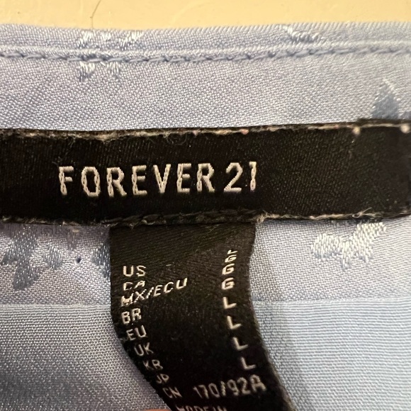 Forever 21 Blue Floral‎ Crop Top - Picture 4 of 4